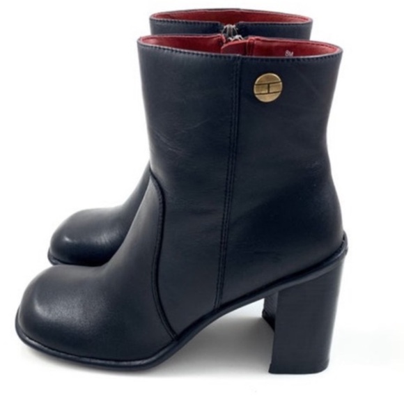 90’S TOMMY HILFIGER LEATHER CHUNKY HEEL ANKLE BOOTS SIZE 9.5 VINTAGE - Picture 1 of 12